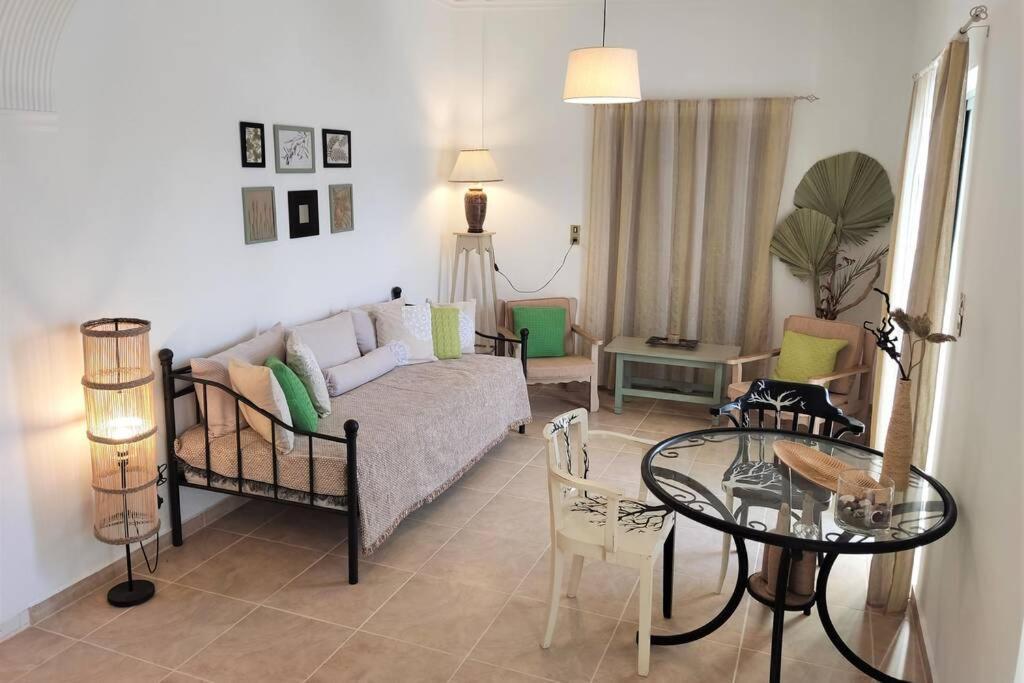 Apartment 95 M2, Center Of Sitia, Wifi, 350M Beach Εξωτερικό φωτογραφία